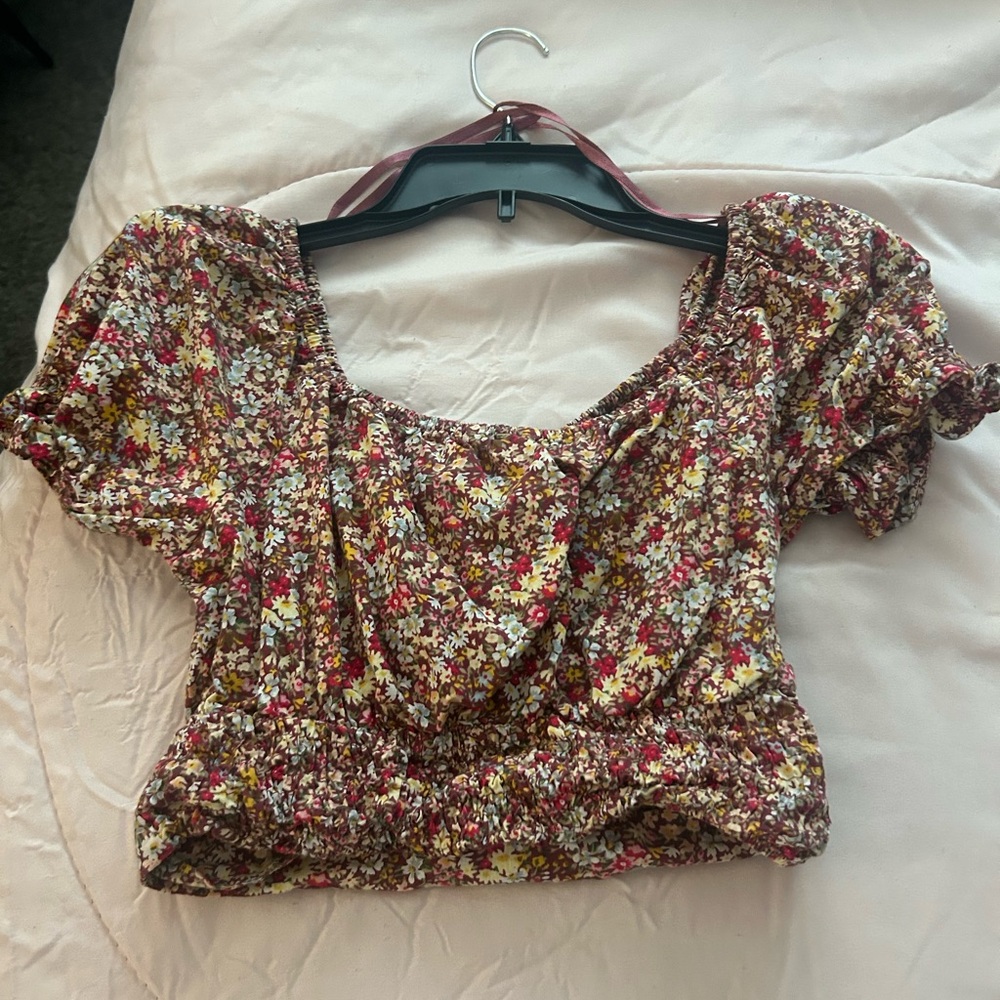Floral Puff Sleeve Top